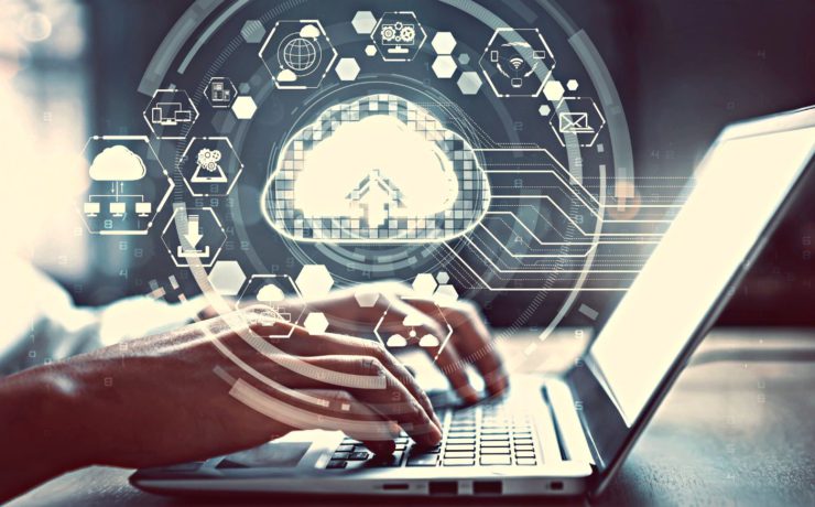 O AWS Control Tower facilita a configuração segura de sua conta da AWS, com gerenciamento centralizado de políticas e recursos. Tenha mais tranquilidade ao usar a nuvem.
